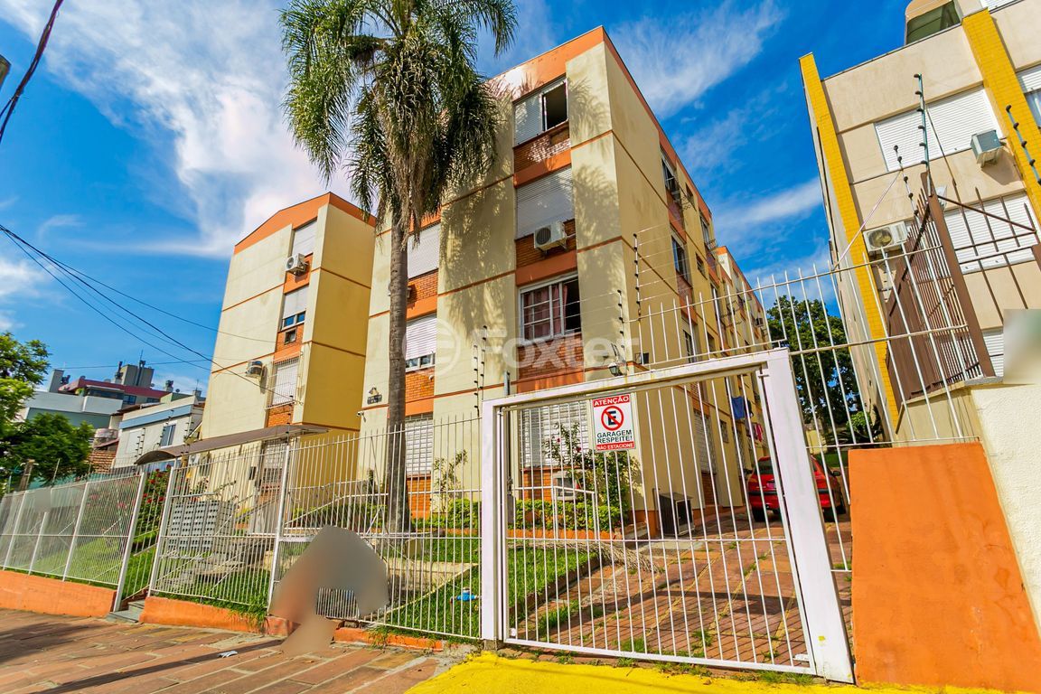 Apartamento para comprar em Passo da Areia, Porto Alegre - foto 1