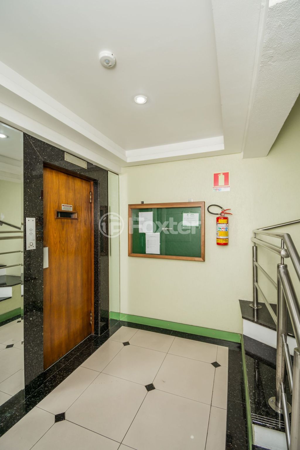 consultorio sala conjunto para comprar em Cristóvão Colombo, 1023 - foto 13