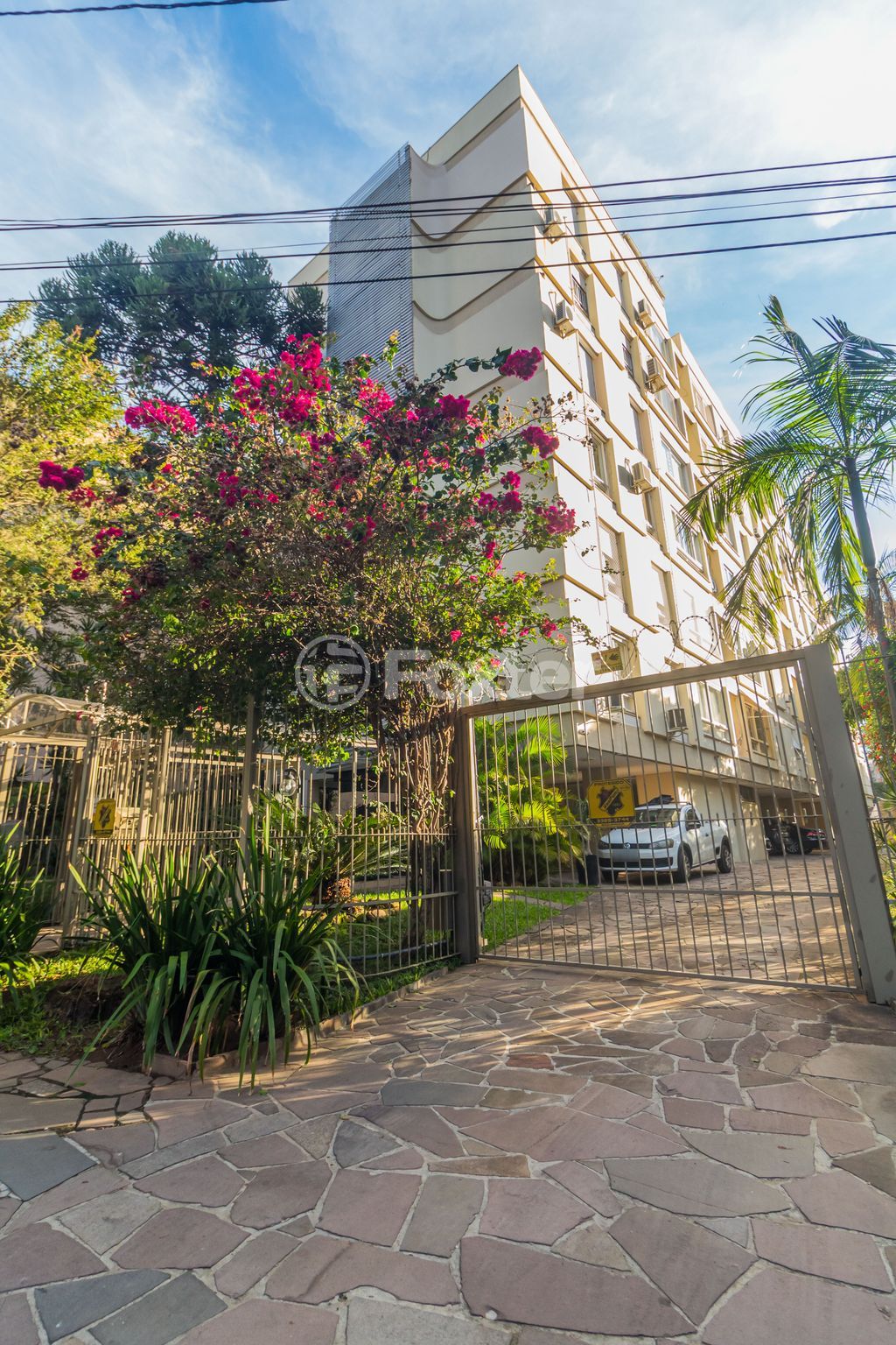 Apartamento para comprar em Auxiliadora, Porto Alegre - foto 1