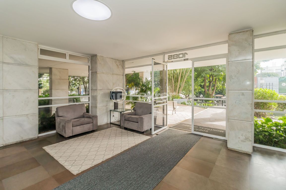 Apartamento para comprar em VINTE E QUATRO DE OUTUBRO, 1085 - foto 11