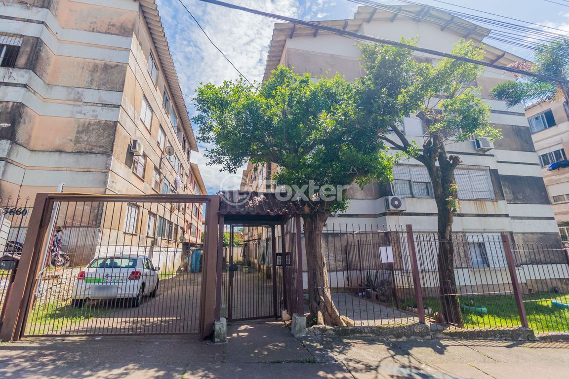 Apartamento para comprar em Rubem Berta, Porto Alegre - foto 1