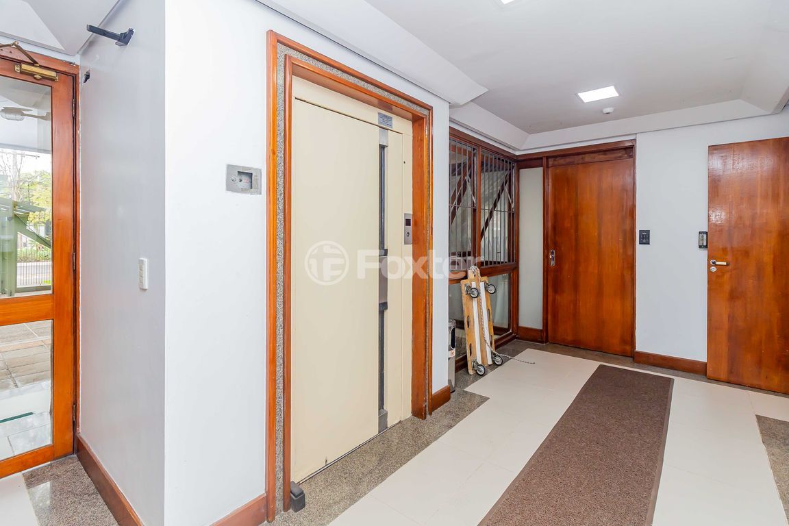 Cobertura para comprar em Doutor Campos Velho, 1361 - foto 32