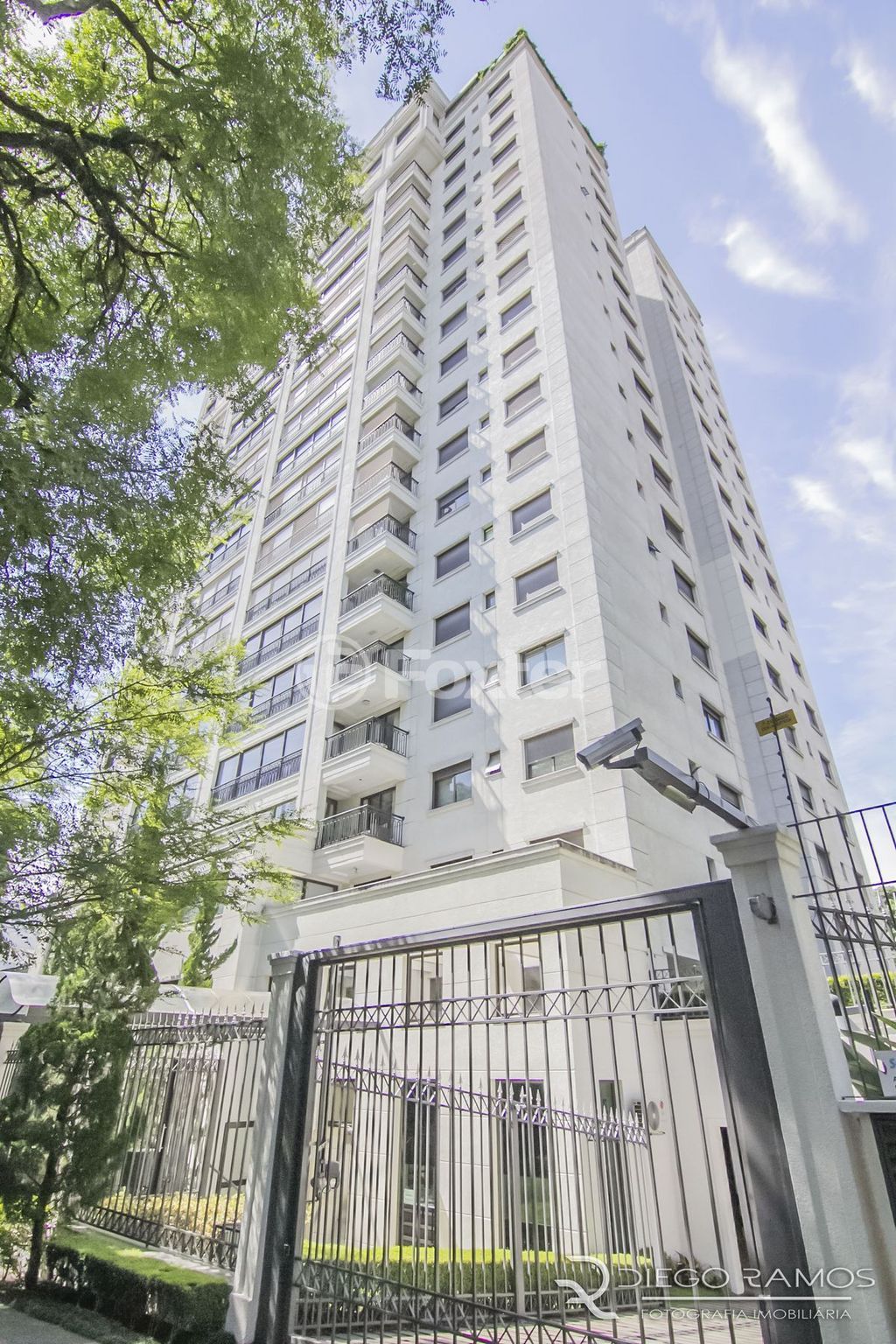 Apartamento para comprar em Moinhos de Vento, Porto Alegre - foto 1