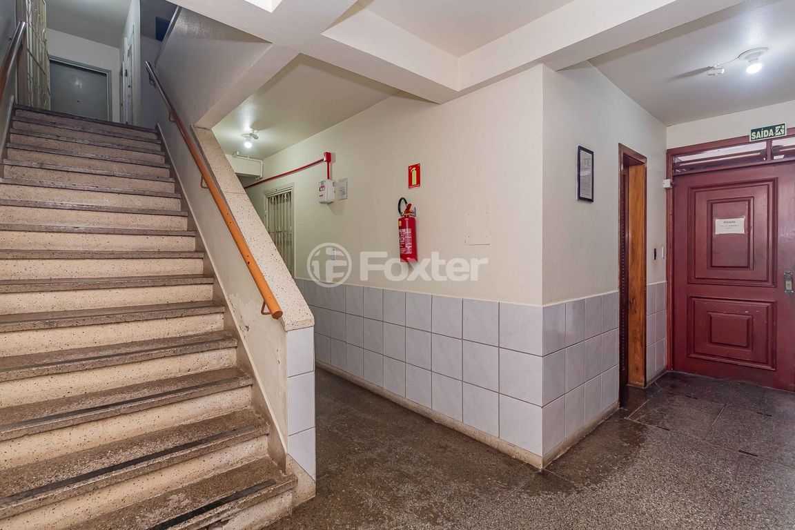 Studio/Kitnet/JK para comprar em Coronel João Corrêa, 435 - foto 8