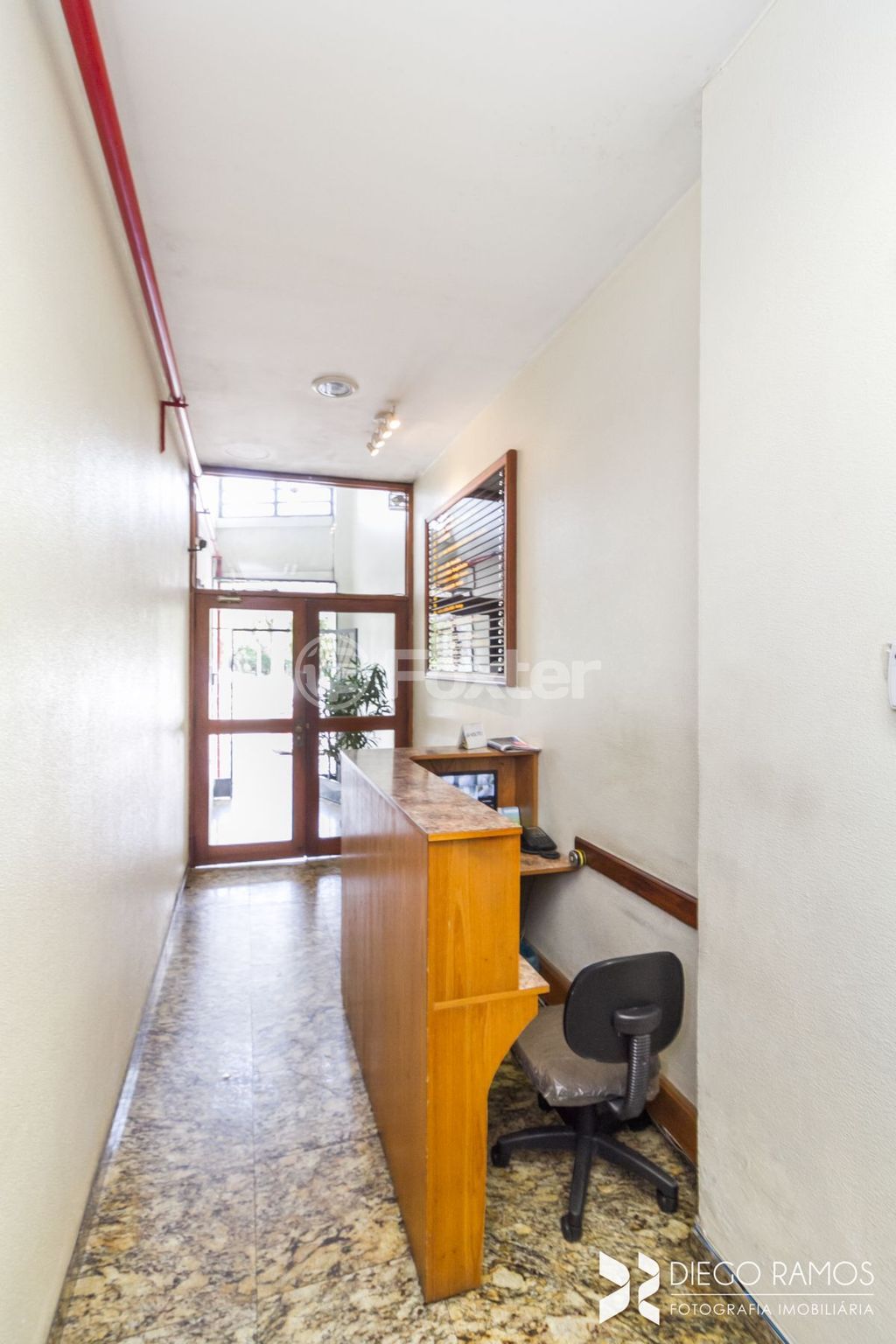 consultorio sala conjunto para comprar em Osvaldo Aranha, 734 - foto 7