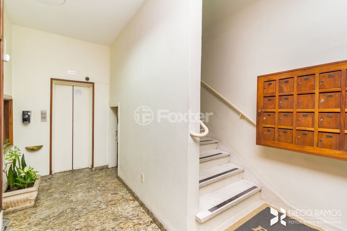 consultorio sala conjunto para comprar em Osvaldo Aranha, 734 - foto 10