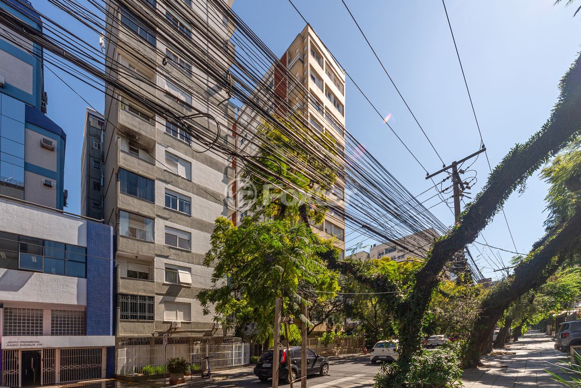 Apartamento para comprar em Rio Branco, Porto Alegre - foto 1