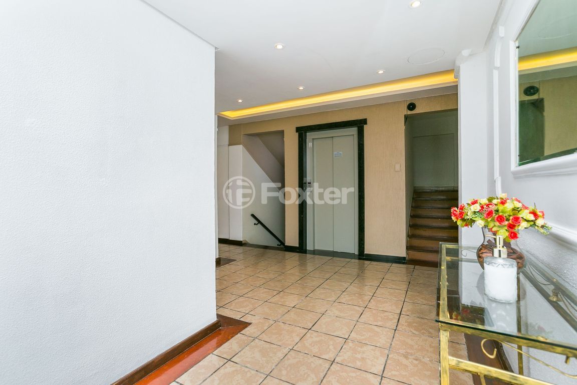 Apartamento para comprar em Miranda e Castro, 70 - foto 3