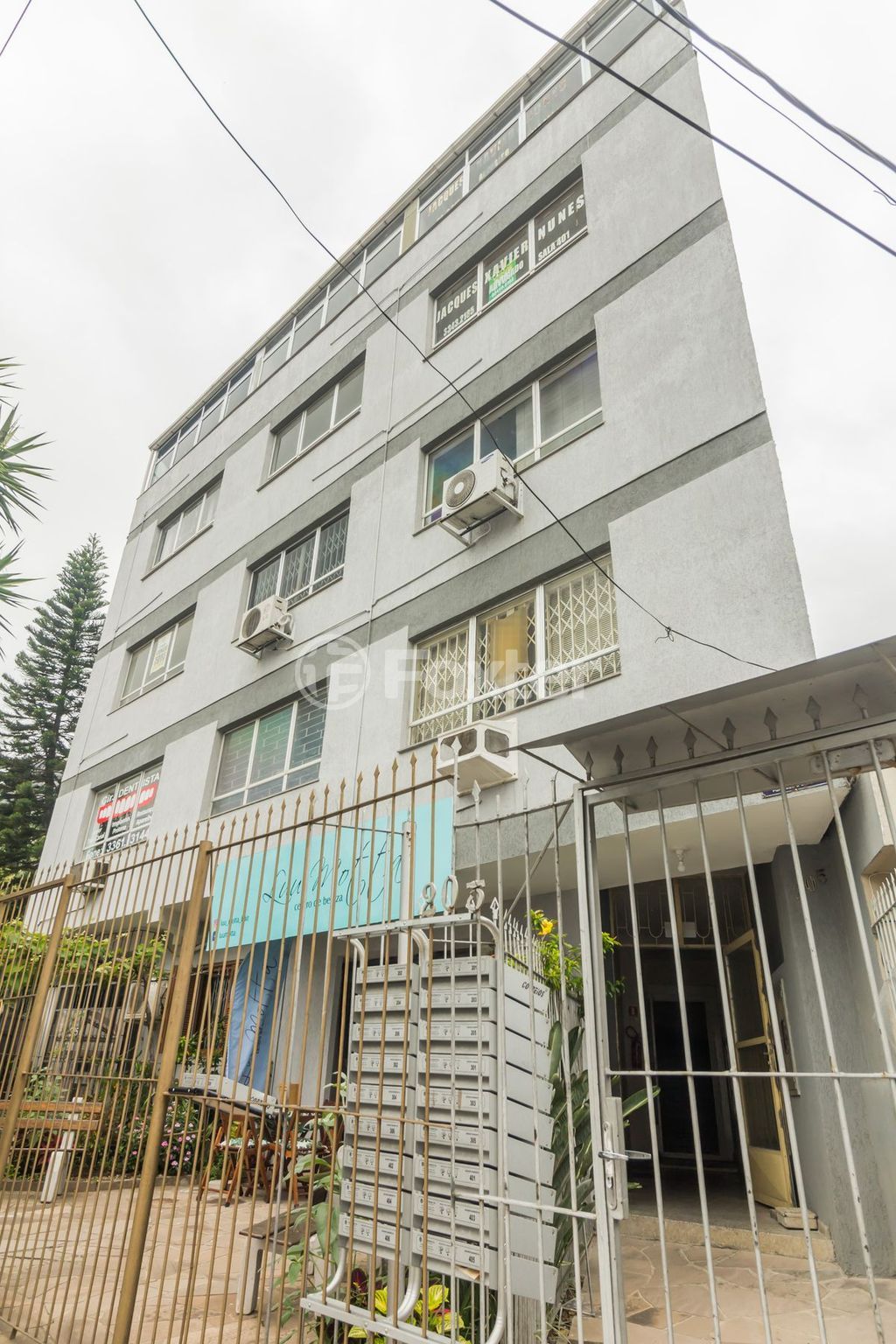 consultorio sala conjunto para comprar em Passo da Areia, Porto Alegre - foto 1