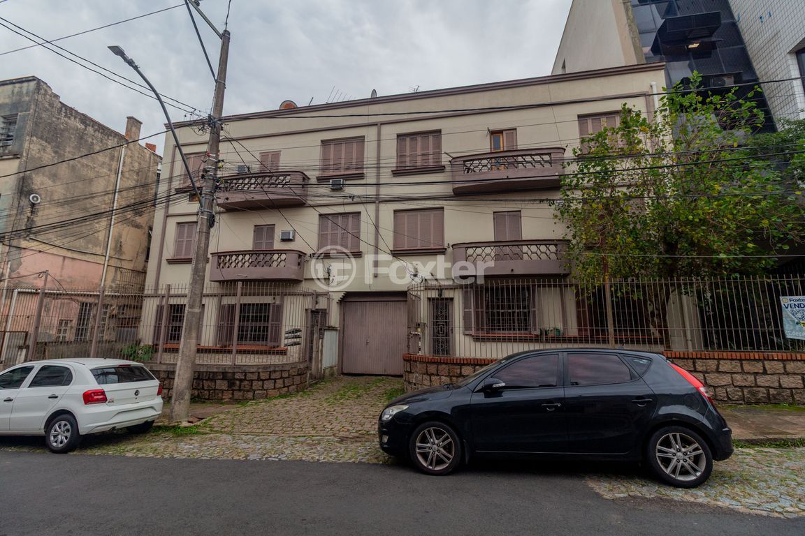 Apartamento para comprar em São João, Porto Alegre - foto 1