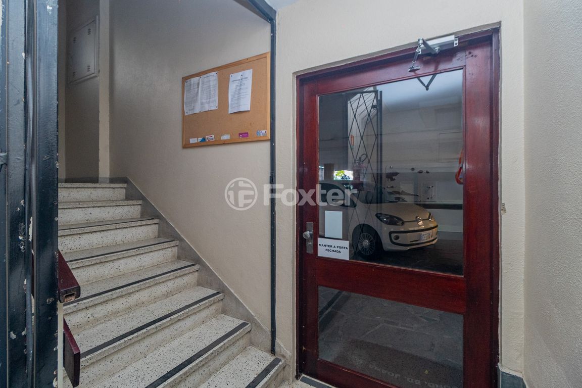Cobertura para comprar em Doutor Campos Velho, 846 - foto 7