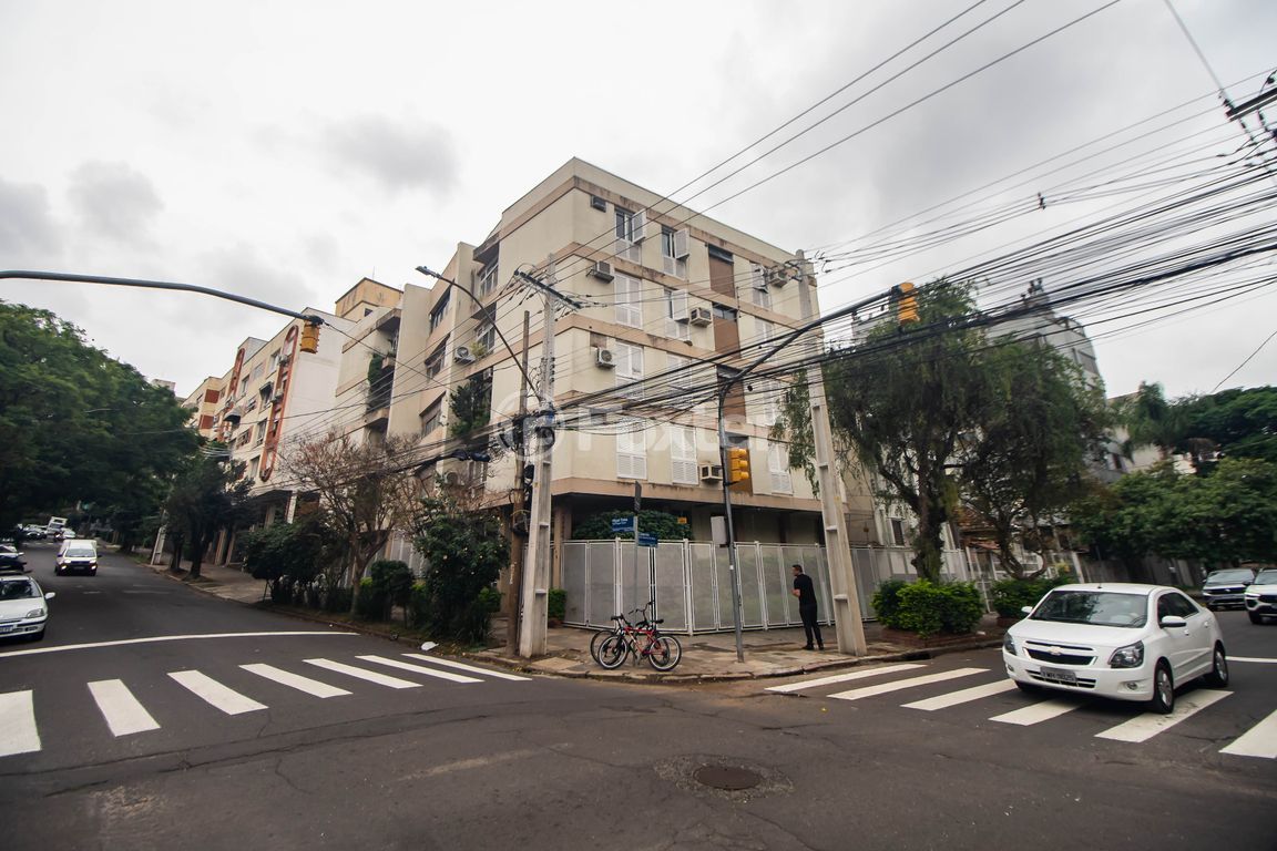 Apartamento para comprar em Miguel Tostes, 370 - foto 3