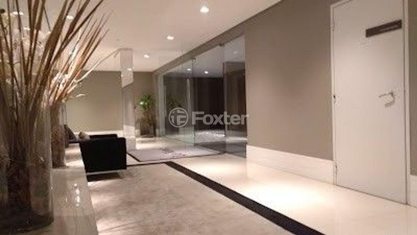 Apartamento para comprar em Rio Branco, Porto Alegre - foto 1