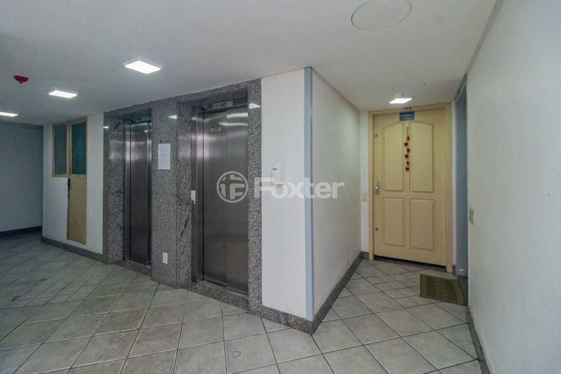 Apartamento para comprar em WENCESLAU ESCOBAR, 1086 - foto 37