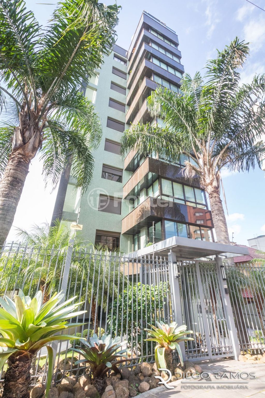 Apartamento para comprar em Petrópolis, Porto Alegre - foto 1