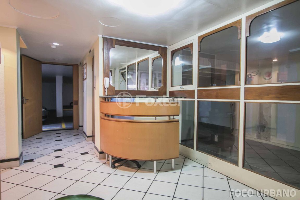 Apartamento para comprar em Sarmento Leite, 950 - foto 3