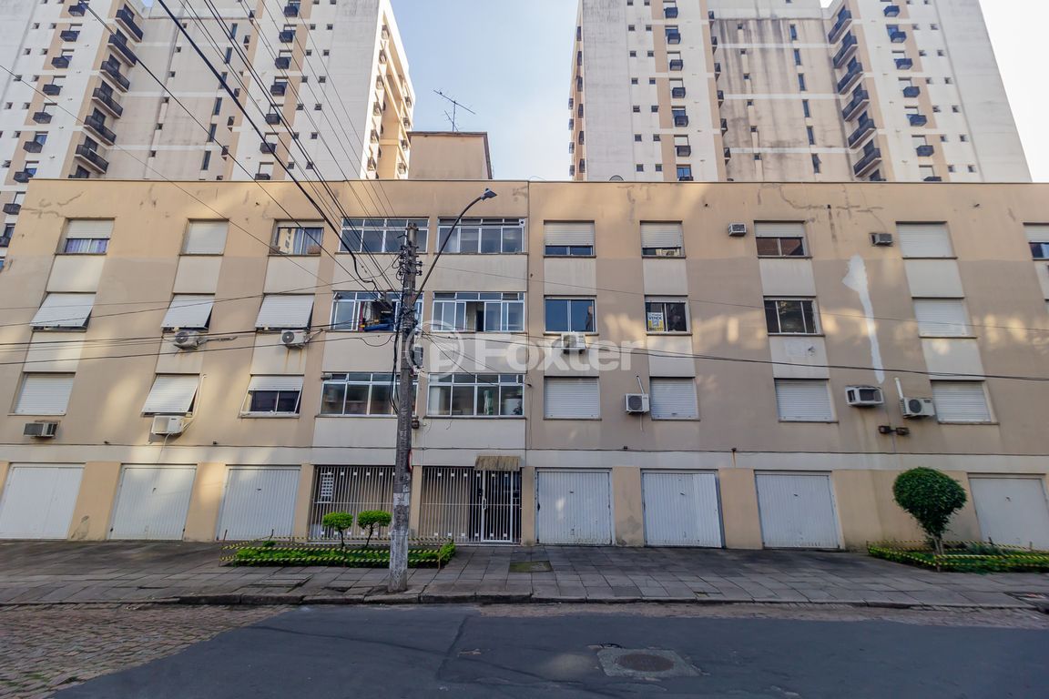 Apartamento para comprar em Passo da Areia, Porto Alegre - foto 1