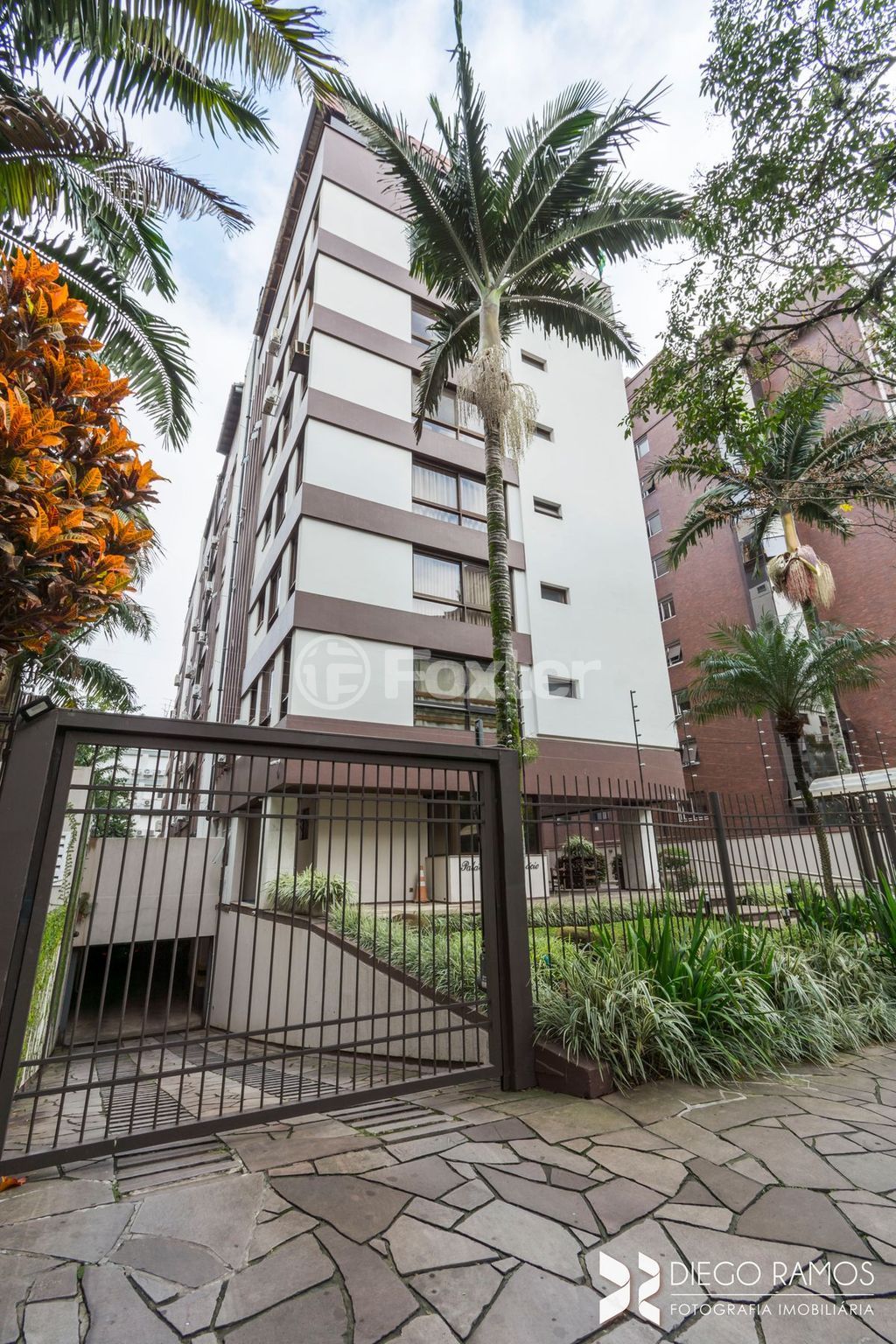 Apartamento para comprar em Moinhos de Vento, Porto Alegre - foto 1