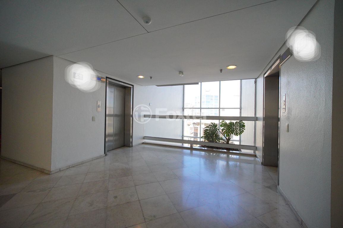 loja ponto comercial para comprar em Mostardeiro, 333 - foto 17