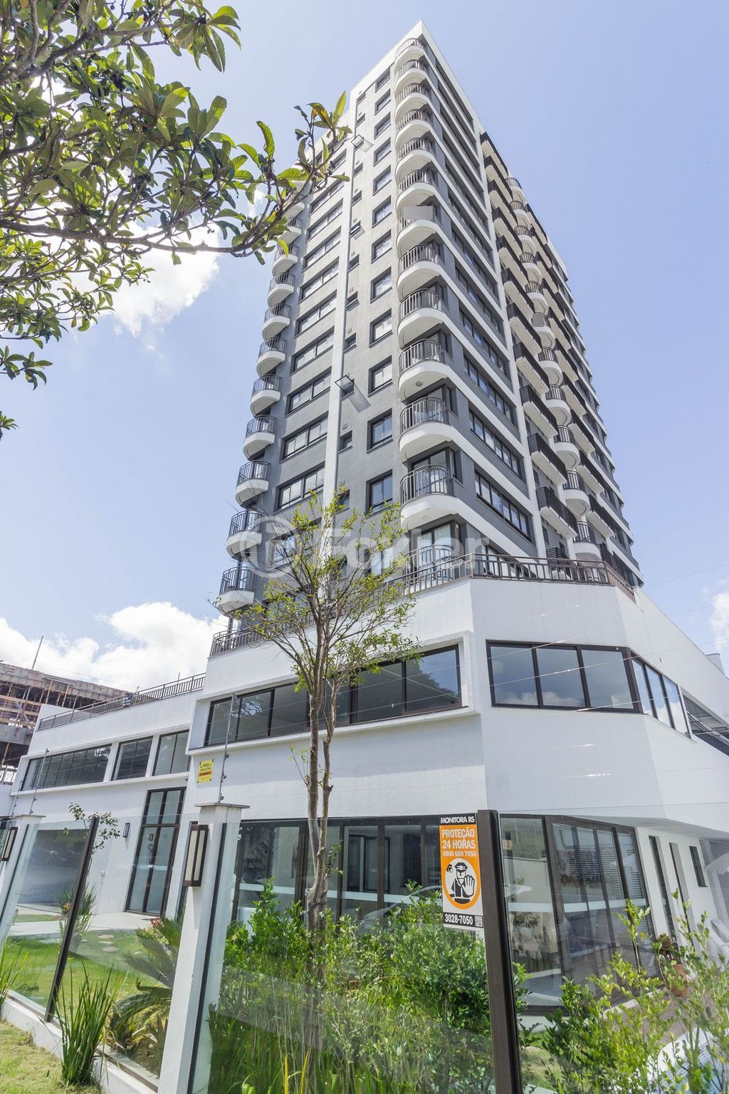 apartamento garden para comprar em Jardim Botânico, Porto Alegre - foto 1