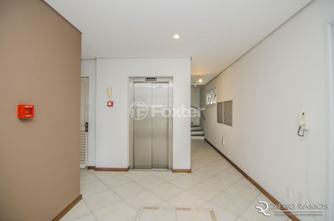 Apartamento para comprar em Carlos Trein Filho, 570 - foto 3