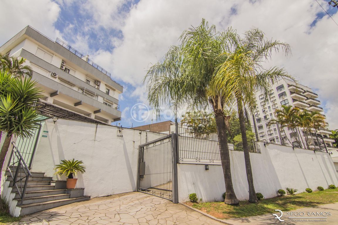 Cobertura para comprar em Praia de Belas, Porto Alegre - foto 1
