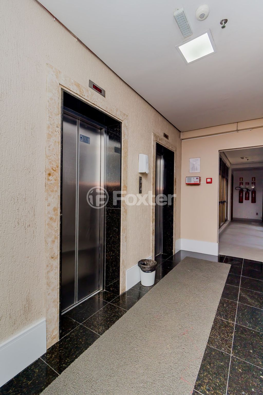 consultorio sala conjunto para comprar em Osvaldo Aranha, 440 - foto 13