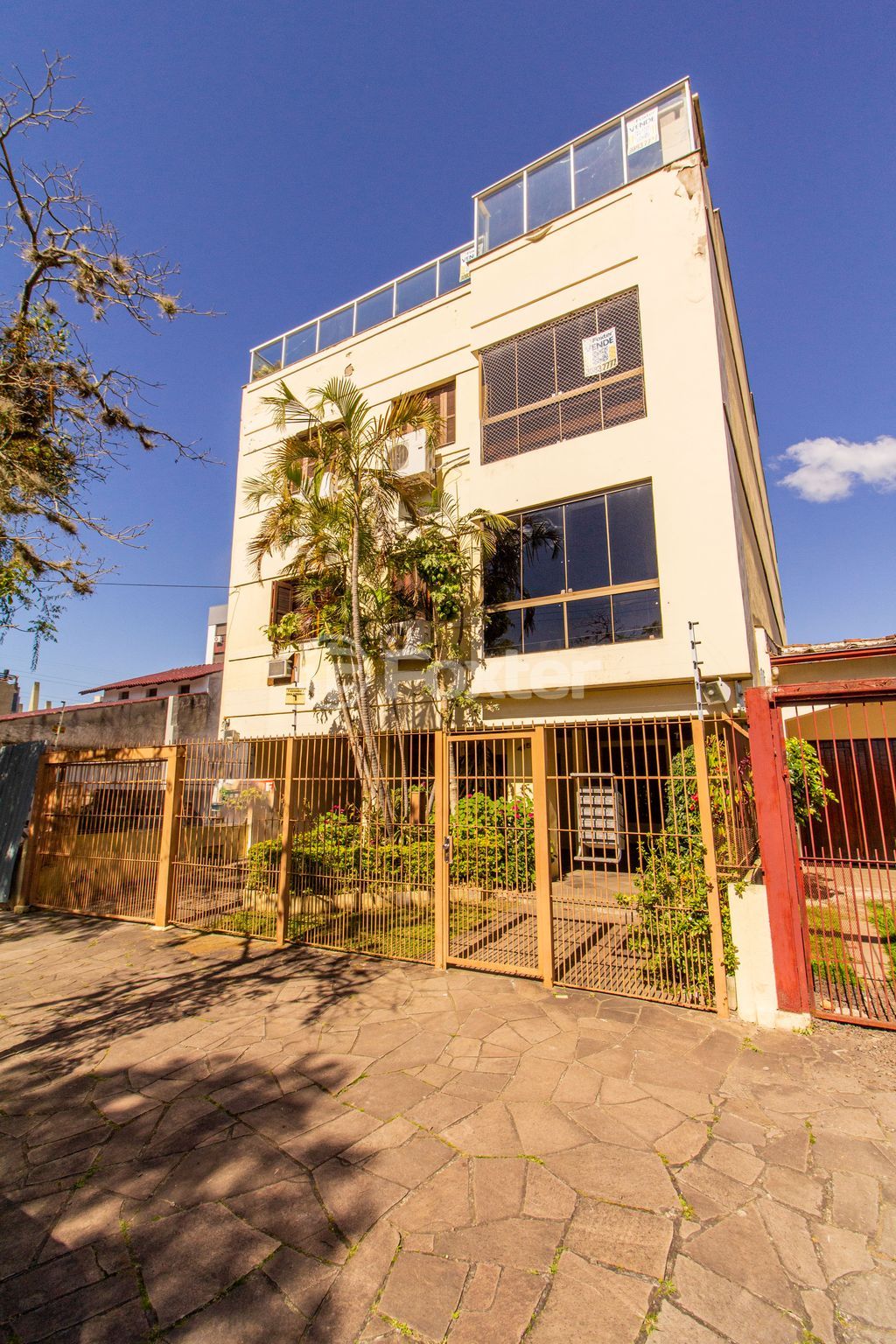 Cobertura para comprar em Partenon, Porto Alegre - foto 1