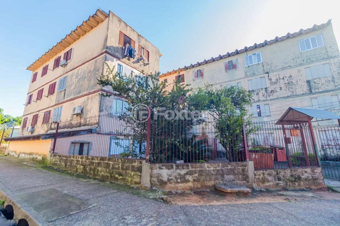 Apartamento para comprar em Rubem Berta, Porto Alegre - foto 1
