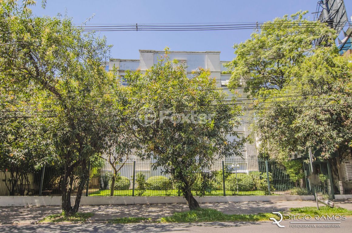 Apartamento para comprar em Rio Branco, Porto Alegre - foto 1