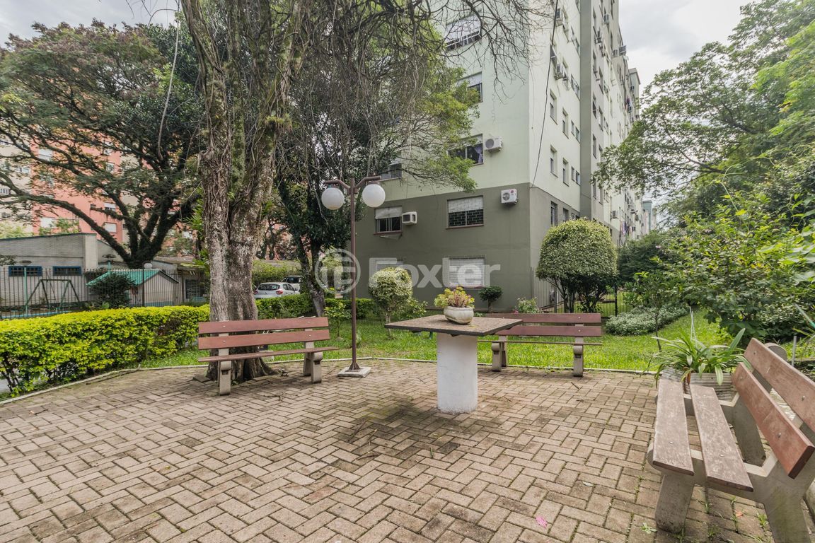 Apartamento para comprar em Aracy Froes, 207 - foto 7