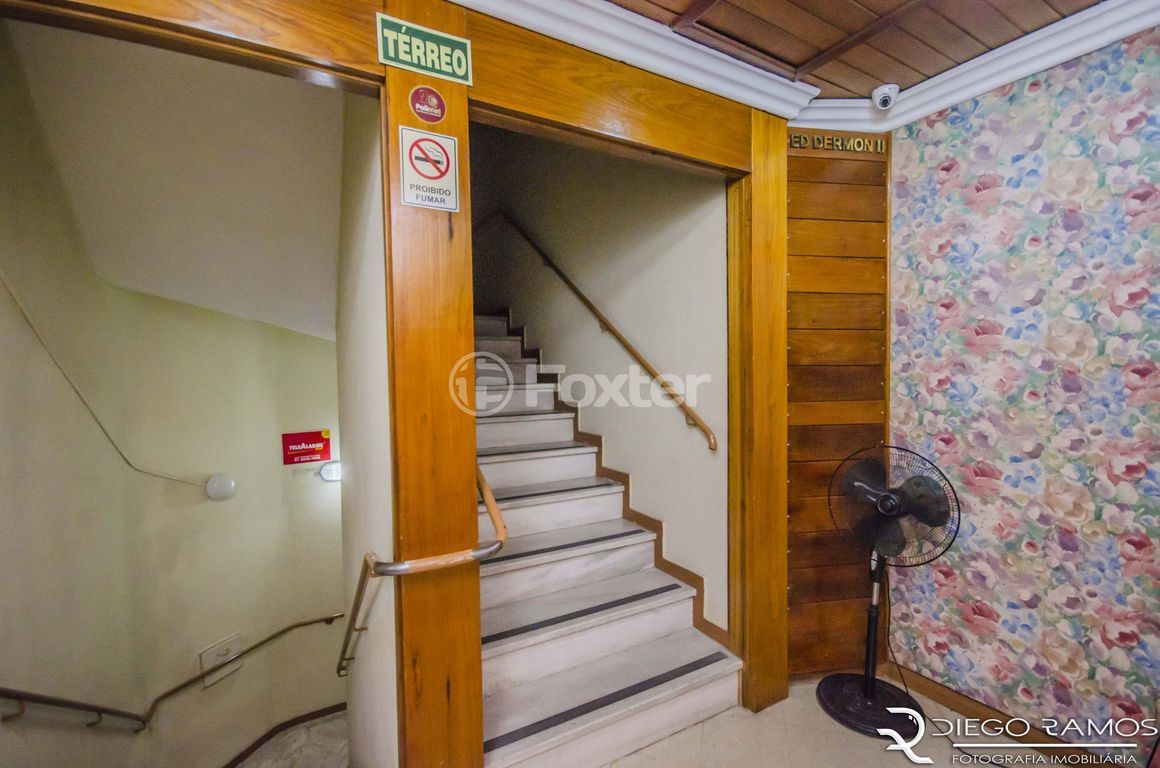 consultorio sala conjunto para comprar em Vinte e Quatro de Outubro, 1312 - foto 16