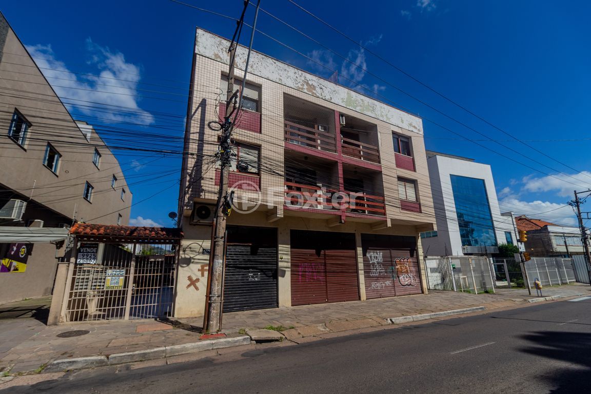 Cobertura para comprar em Partenon, Porto Alegre - foto 1