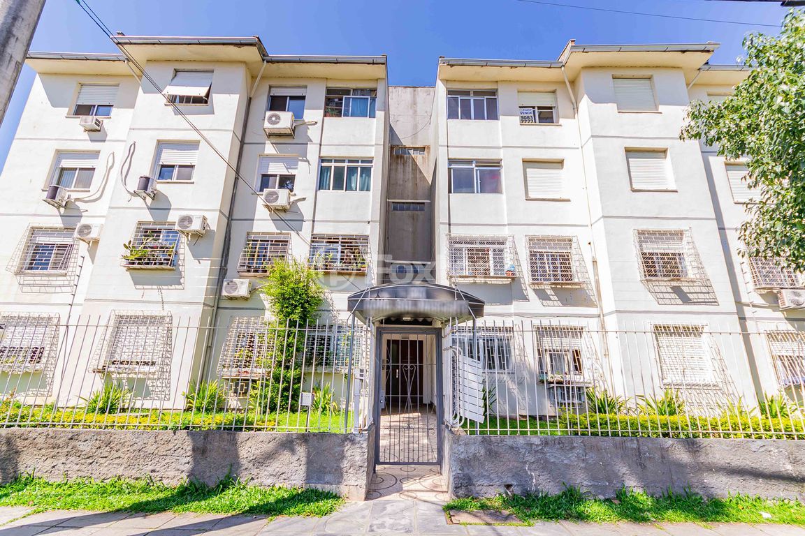 Apartamento para comprar em Cavalhada, Porto Alegre - foto 1