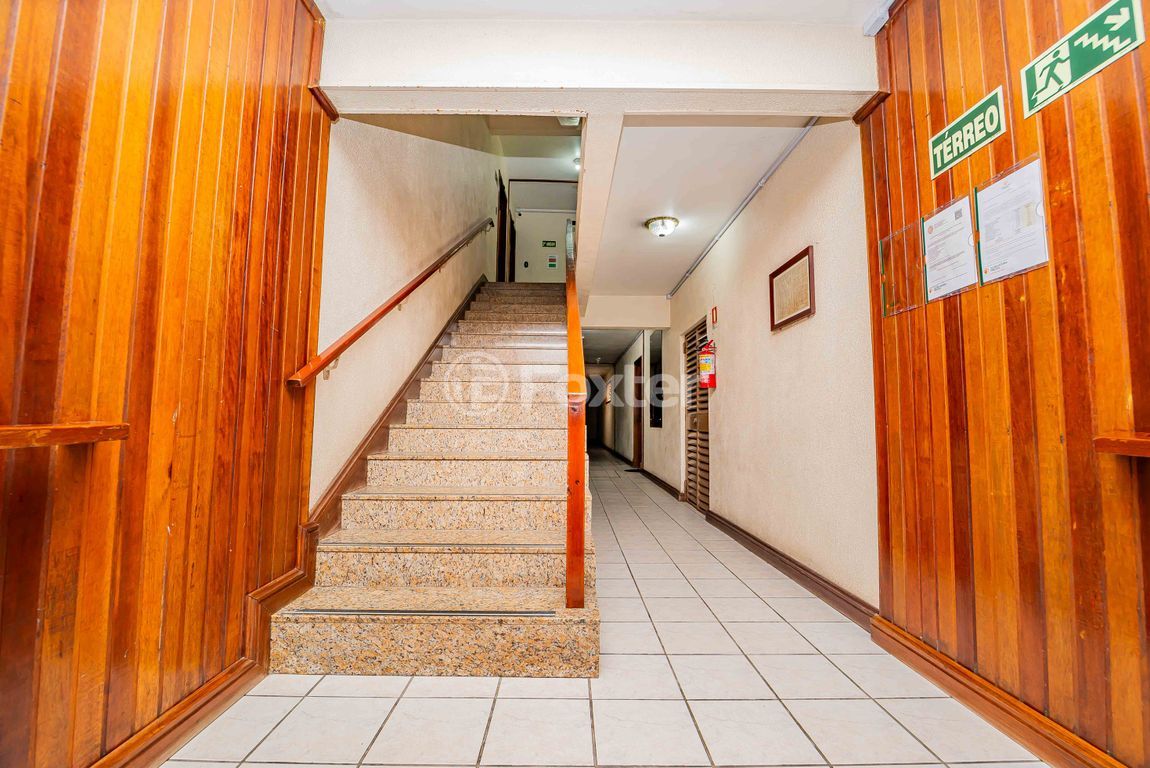 Apartamento para comprar em Padre Cacique, 926 - foto 7