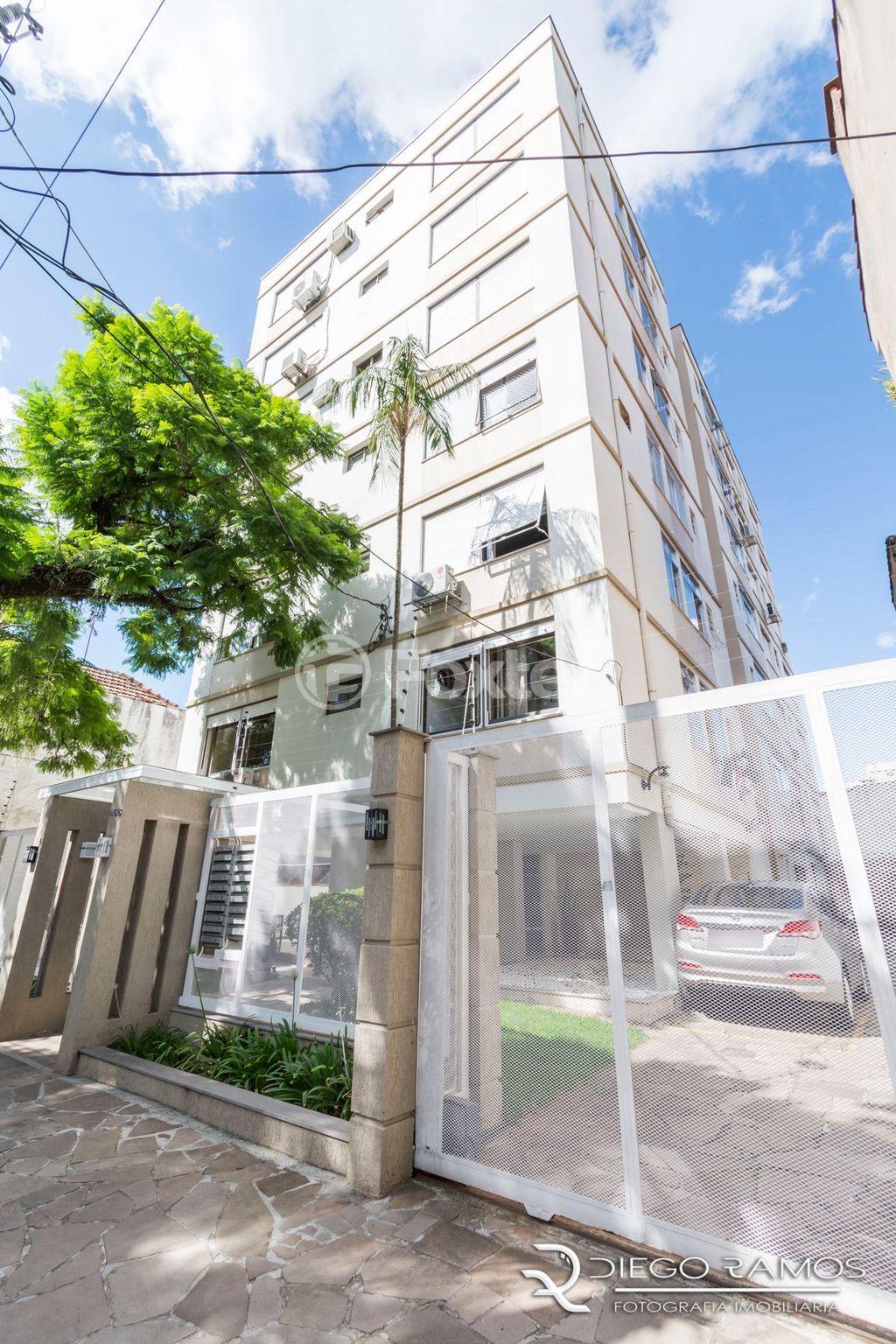 Apartamento para comprar em Floresta, Porto Alegre - foto 1