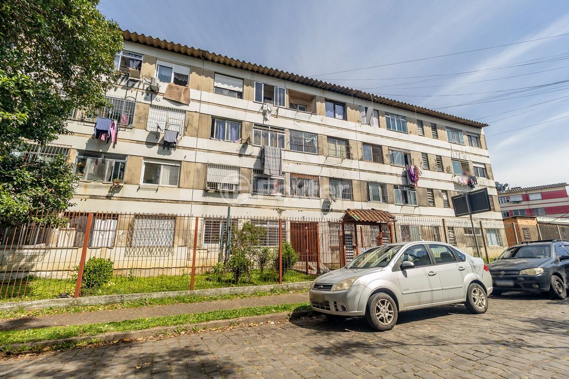 Apartamento para comprar em Rubem Berta, Porto Alegre - foto 1
