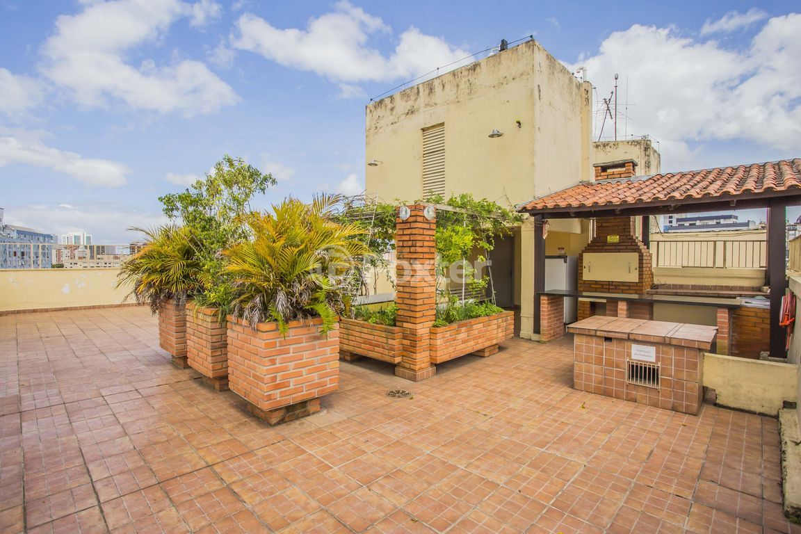 Apartamento para comprar em Sarmento Leite, 995 - foto 33