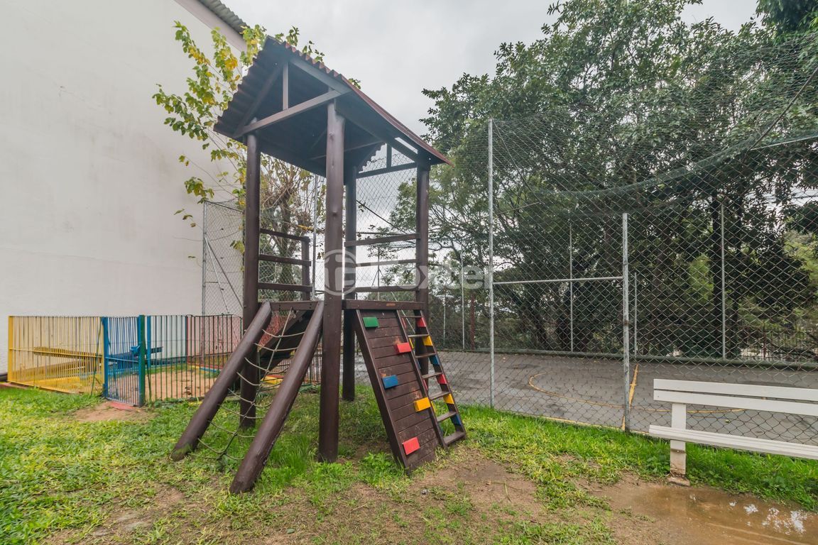 Apartamento para comprar em Moyses Antunes da Cunha, 105 - foto 18