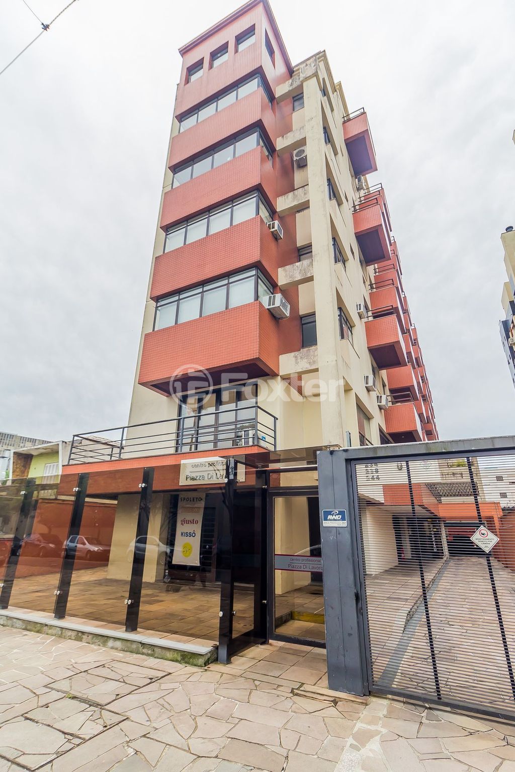 consultorio sala conjunto para comprar em Menino Deus, Porto Alegre - foto 1