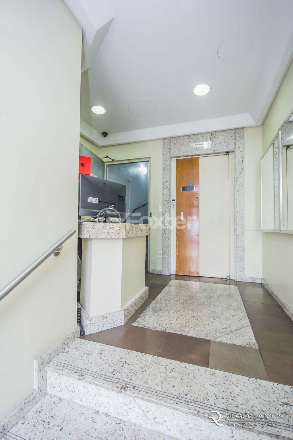 consultorio sala conjunto para comprar em Cristóvão Colombo, 1041 - foto 3