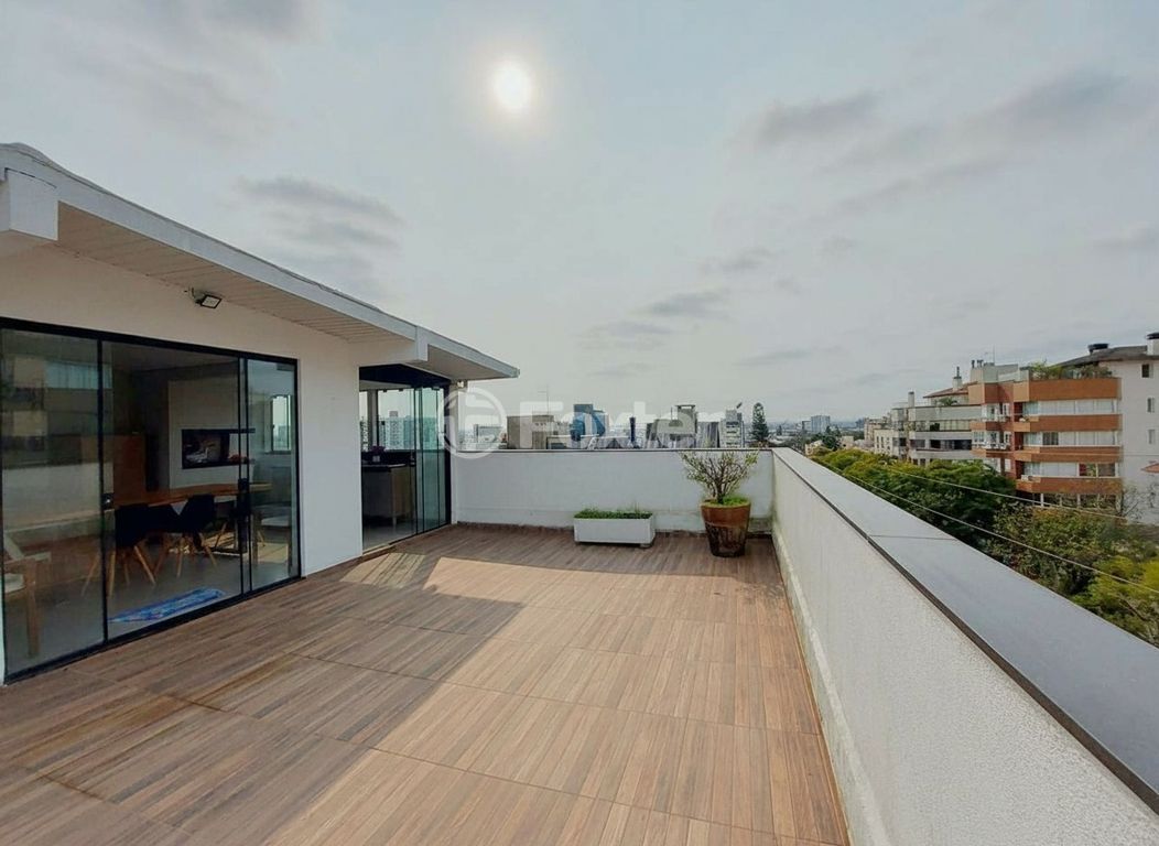 cobertura para comprar em Auxiliadora, Porto Alegre - foto 1