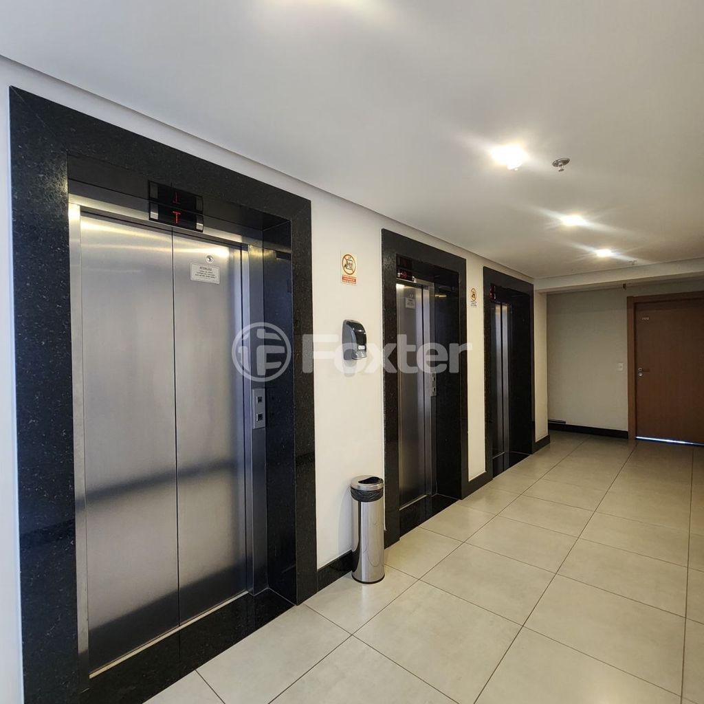 consultorio sala conjunto para comprar em Ramiro Barcelos, 685 - foto 16