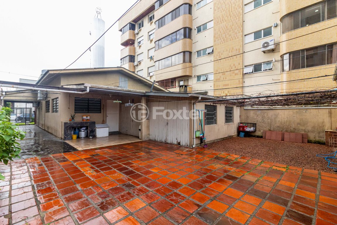 casa sobrado para comprar em Doutor Armando Barbedo, 705 - foto 42