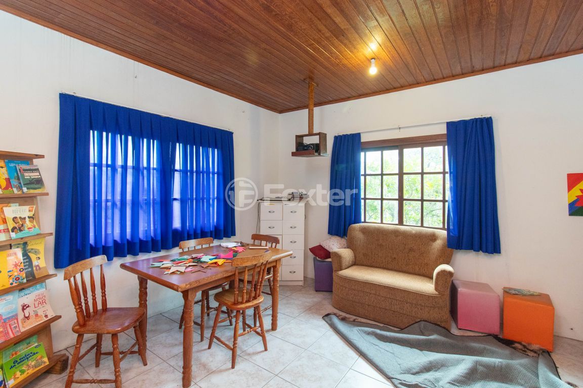 casa sobrado para comprar em Atílio Supertti, 571 - foto 13
