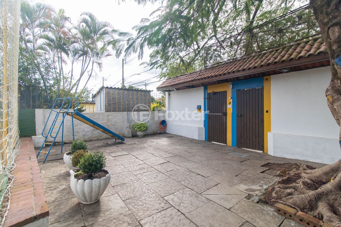 casa sobrado para comprar em Atílio Supertti, 571 - foto 42