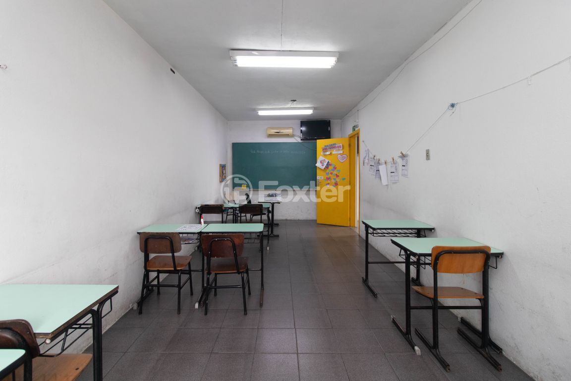 casa sobrado para comprar em Atílio Supertti, 571 - foto 38