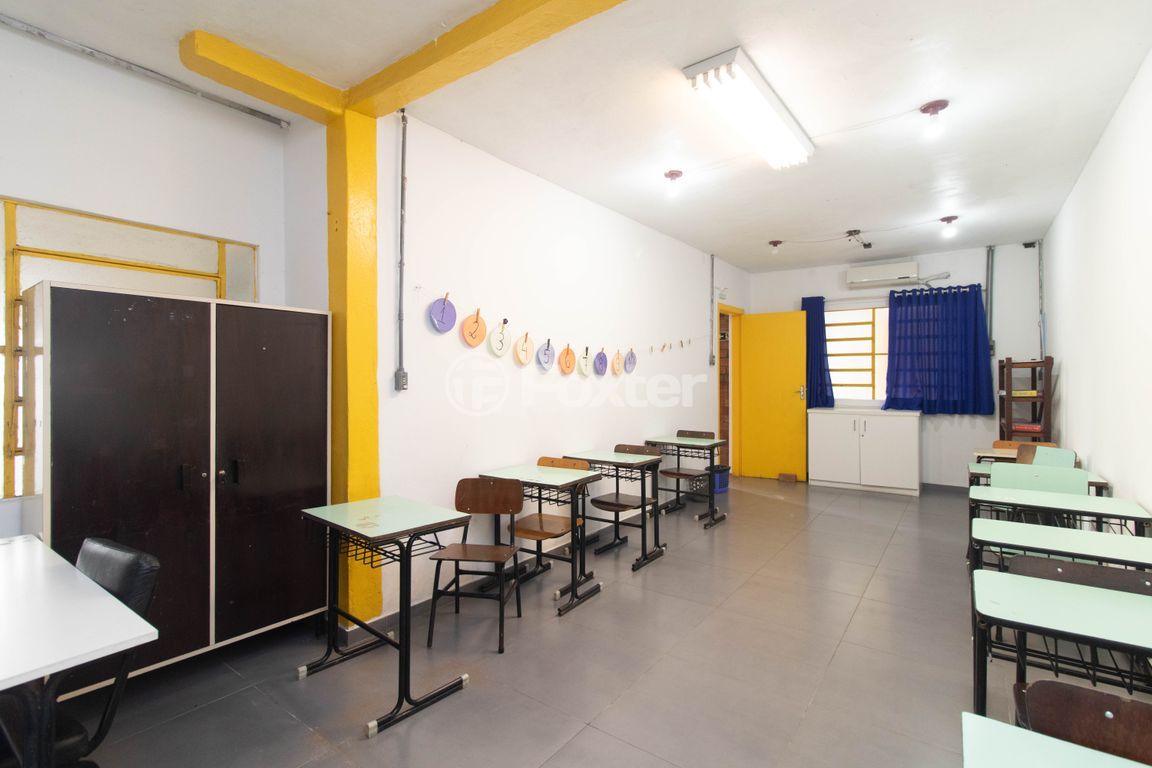 casa sobrado para comprar em Atílio Supertti, 571 - foto 32