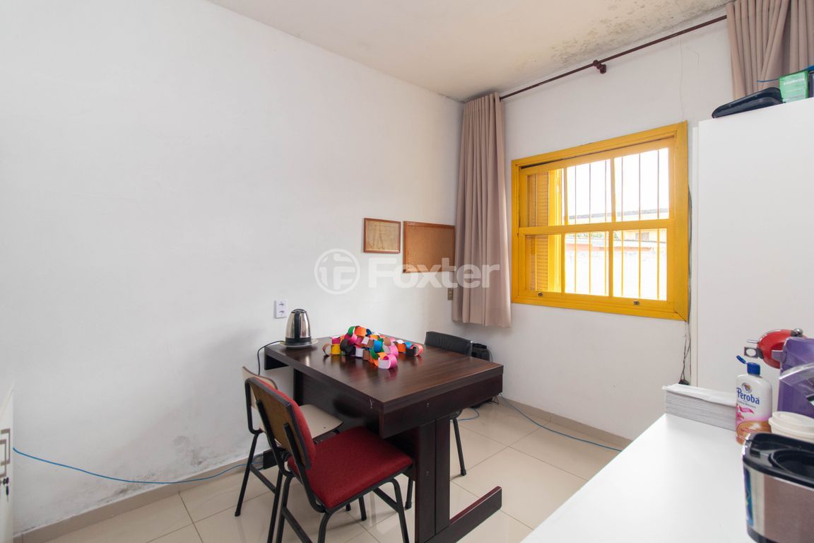 casa sobrado para comprar em Atílio Supertti, 571 - foto 9