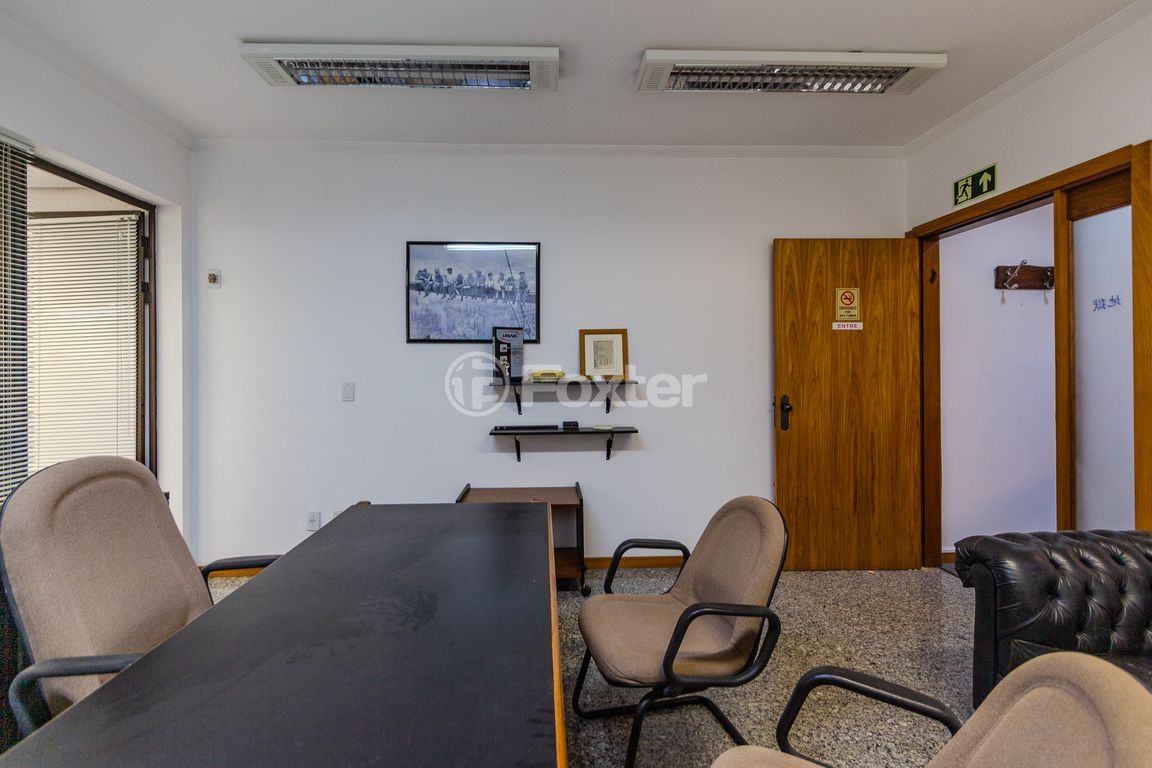 consultorio sala conjunto para comprar em Petrópolis, Porto Alegre - foto 1